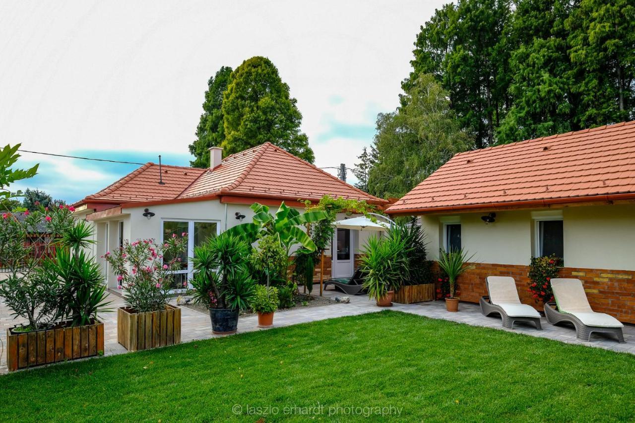 Ciprus Porta Apartmanok Balatonkenese Exterior foto