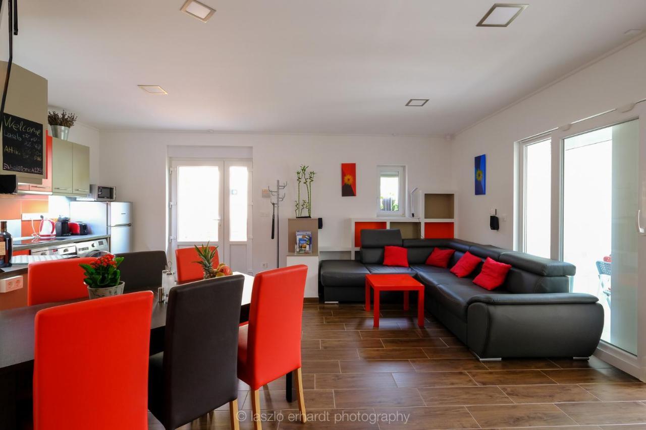 Ciprus Porta Apartmanok Balatonkenese Exterior foto