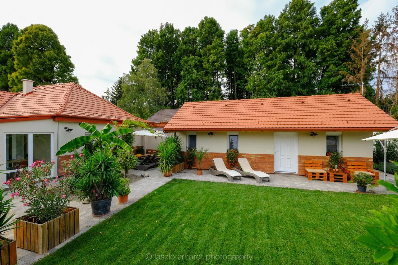 Ciprus Porta Apartmanok Balatonkenese Exterior foto