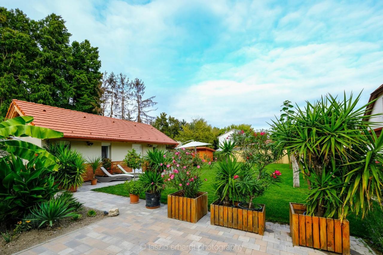 Ciprus Porta Apartmanok Balatonkenese Exterior foto